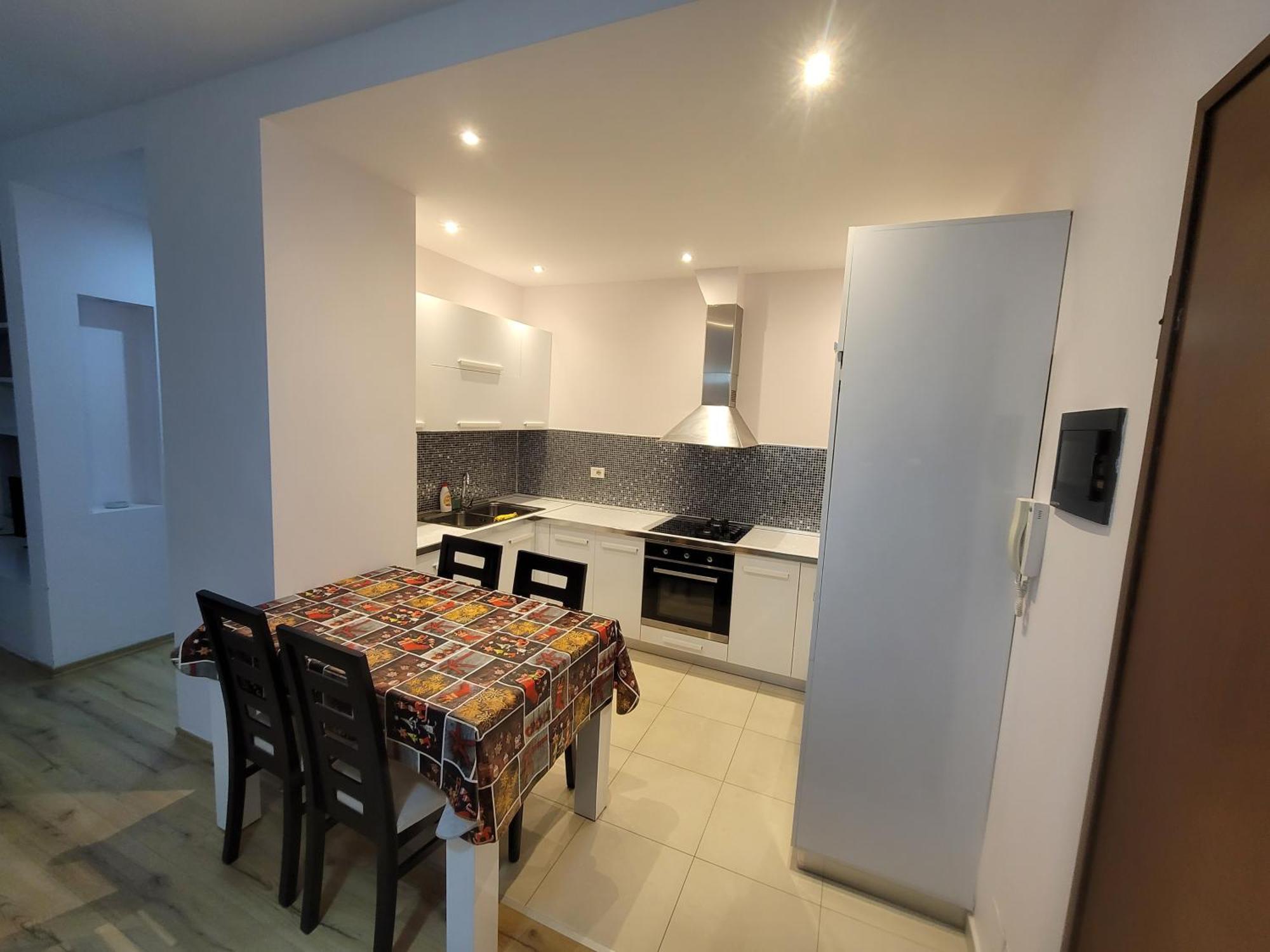 Haris 3* Vlorë