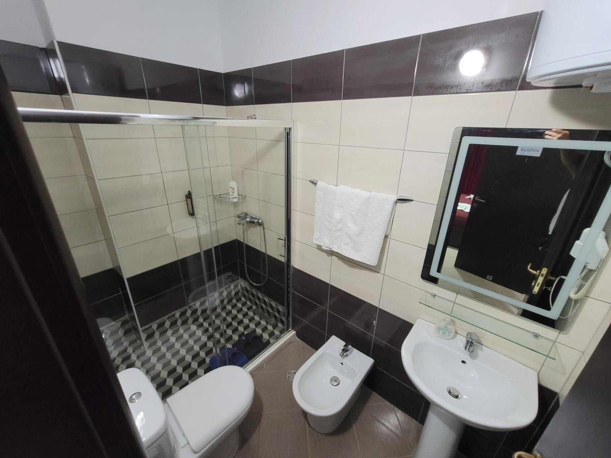 Hotel Haris